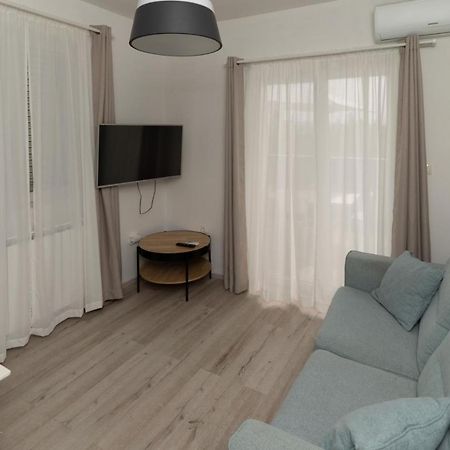 Apartments Happy Sukošan المظهر الخارجي الصورة