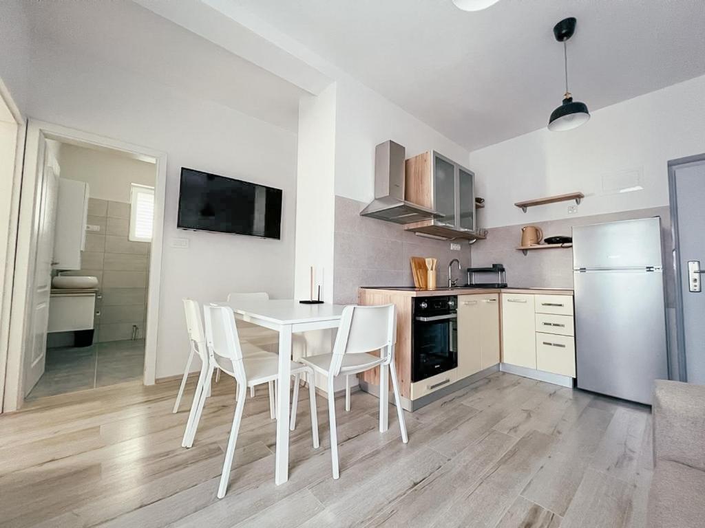 Apartments Happy Sukošan المظهر الخارجي الصورة