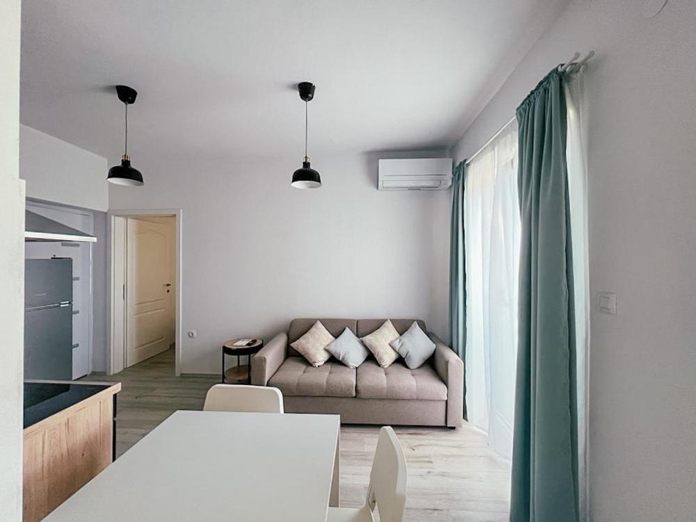 Apartments Happy Sukošan المظهر الخارجي الصورة